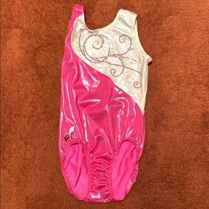 Women’s gymnastics leotard